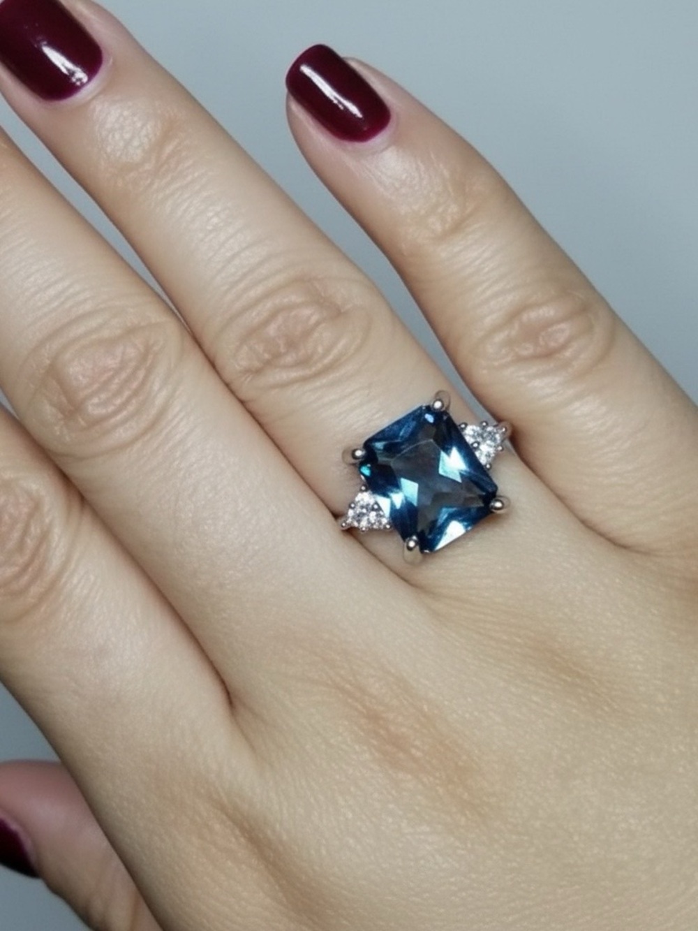 STERLING SILVER LONDON BLUE RING - Picture 4 of 7
